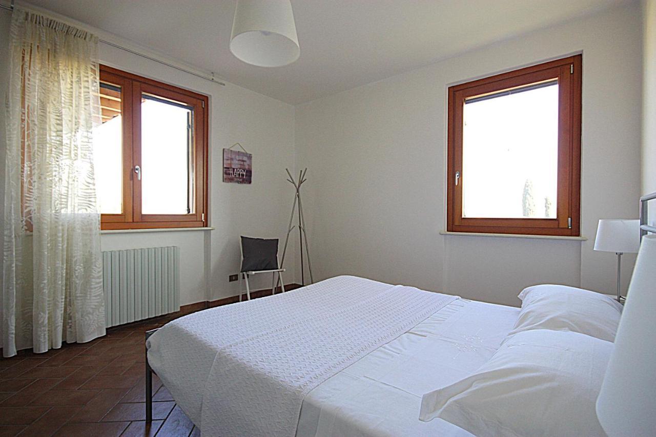 La Villa Degli Ulivi Soiano Del Lago Zewnętrze zdjęcie
